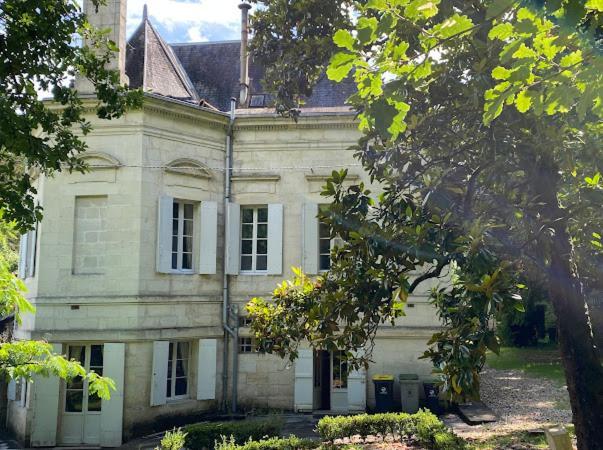 Chateau La Palue Coutras Exterior photo